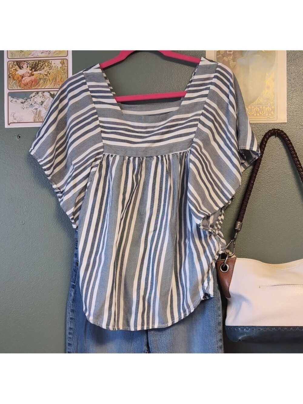 Beach LL Batwing Style Top - Picture 5 of 6